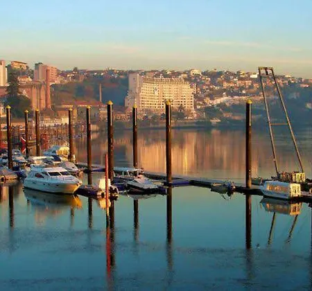 Douro Floating House Botel Porto