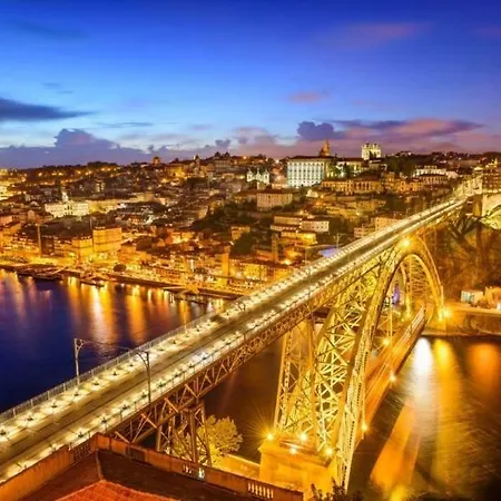 Douro Floating House Hotel en barco Oporto