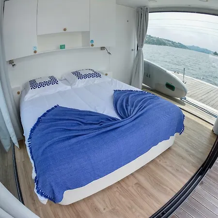 Douro Floating House Botel *